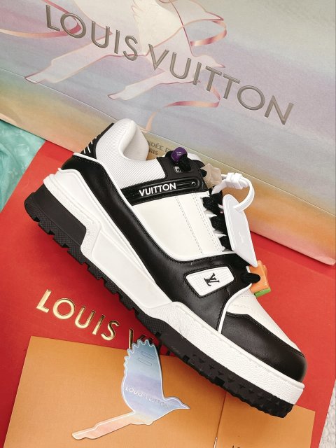 ルイヴィトン靴コピー 男女兼用 大人気2022新品   Louis Vuitton ルイヴィトン靴0369