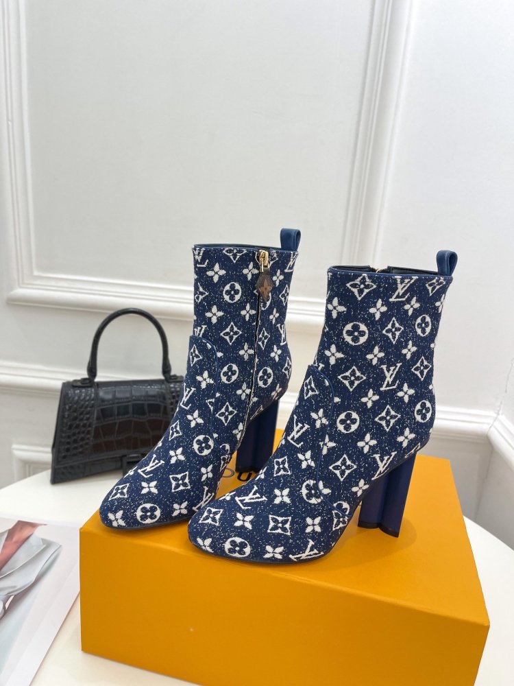 ルイヴィトン靴コピー 2022新品大人気NO.1   Louis Vuitton ルイヴィトン靴0376