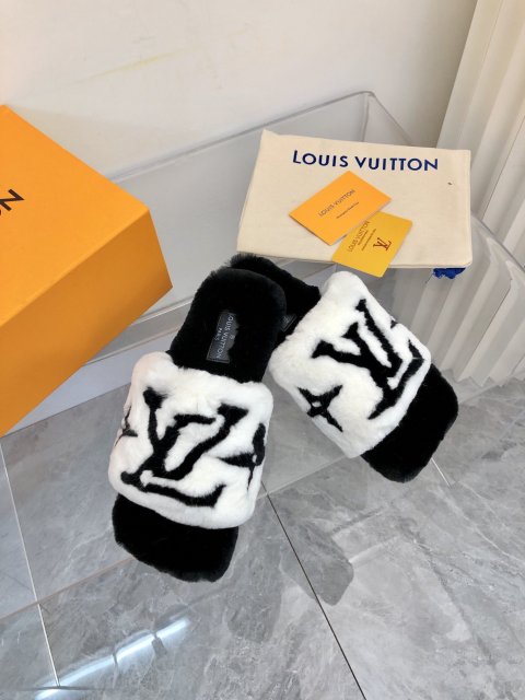 ルイヴィトン靴コピー   2022SS新作通販   Louis Vuitton ルイヴィトン靴0343