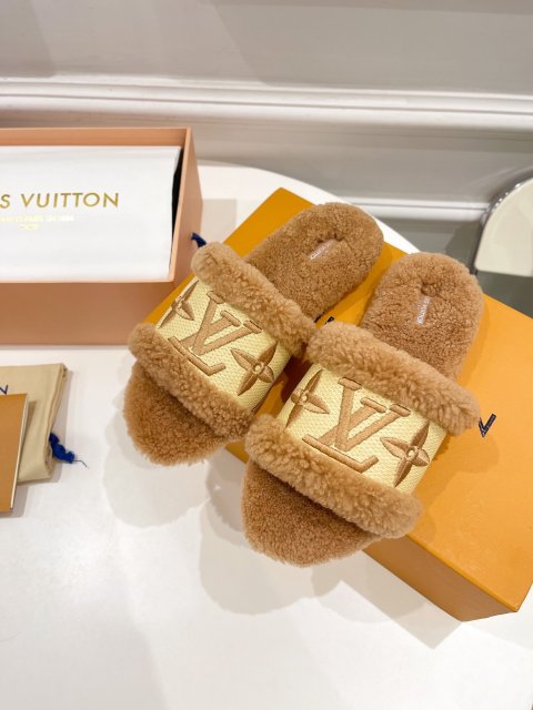 ルイヴィトン靴コピー   2022SS新作通販   Louis Vuitton ルイヴィトン靴0353