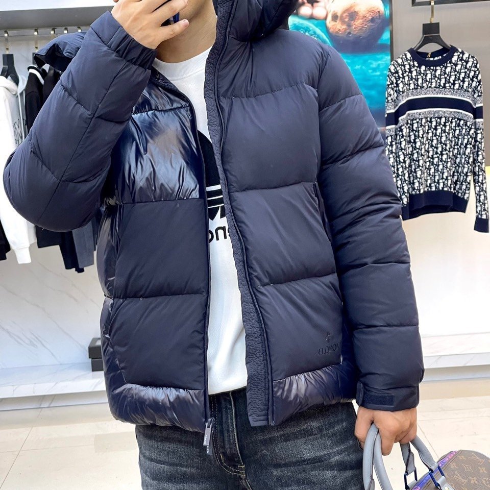 モンクレール服コピー 男女兼用   2022新品大人気NO.1  Moncler  モンクレール服0150