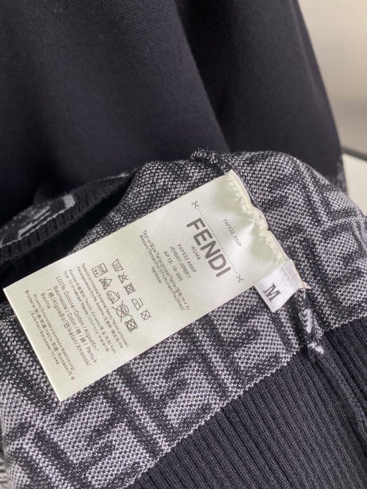 フェンディ服コピー  男女兼用  2022新品大人気NO.1 FENDI フェンディ服0083