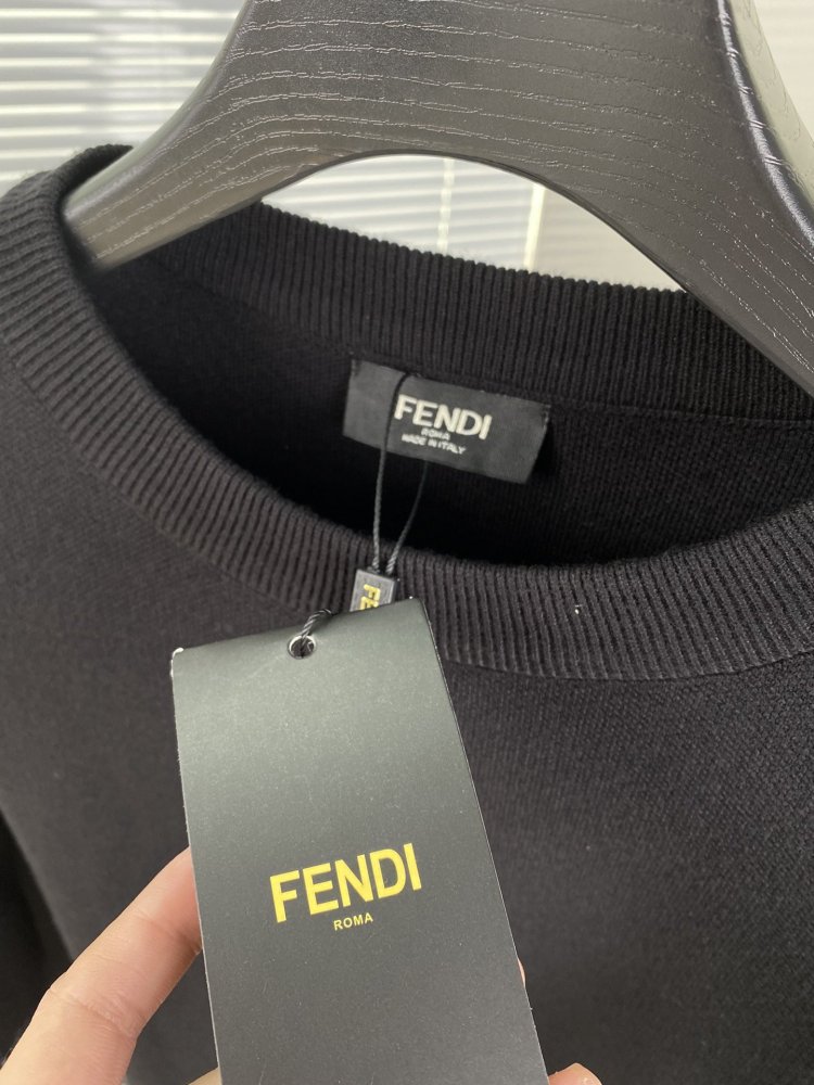 フェンディ服コピー  男女兼用  2022新品大人気NO.1 FENDI フェンディ服0083