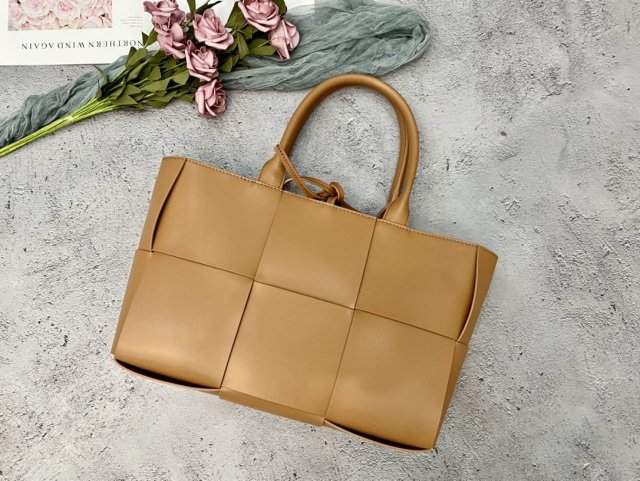 ボッテガヴェネタバッグコピー 2023大人気NO.1  BOTTEGA VENETA ボッテガヴェネタバッグ0097