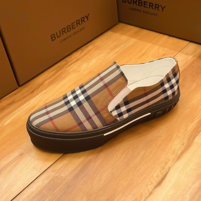 バーバリー靴コピー 2023大人気NO.1 Burberry  バーバリー靴0006