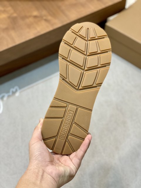 バーバリー靴コピー 2023SS通販 Burberry  バーバリー靴0035