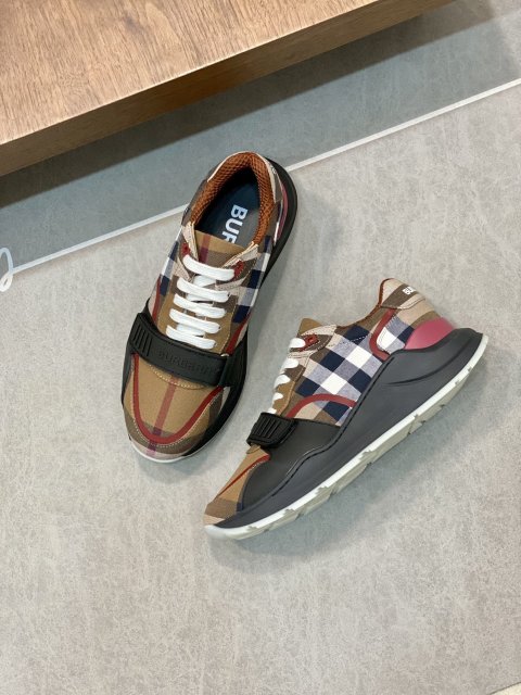 バーバリー靴コピー 2023SS通販 Burberry  バーバリー靴0036