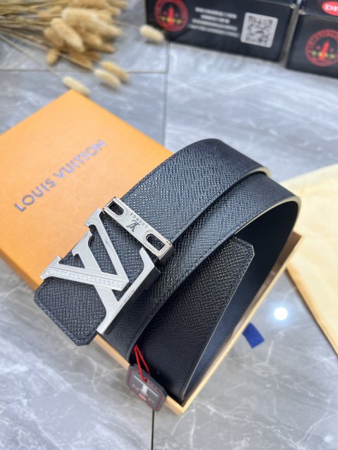 ルイヴィトンベルトコピー LOUIS VUITTON 2023SS新作通販  ルイヴィトンベルト0113