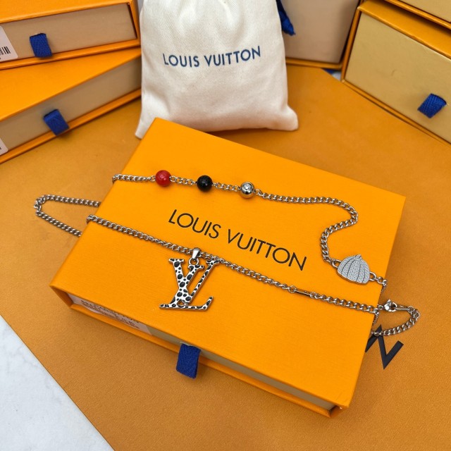 ルイヴィトンアクセサリーコピー     2023新品大人気NO.1  Louis Vuitton ルイヴィトンアクセサリー0100