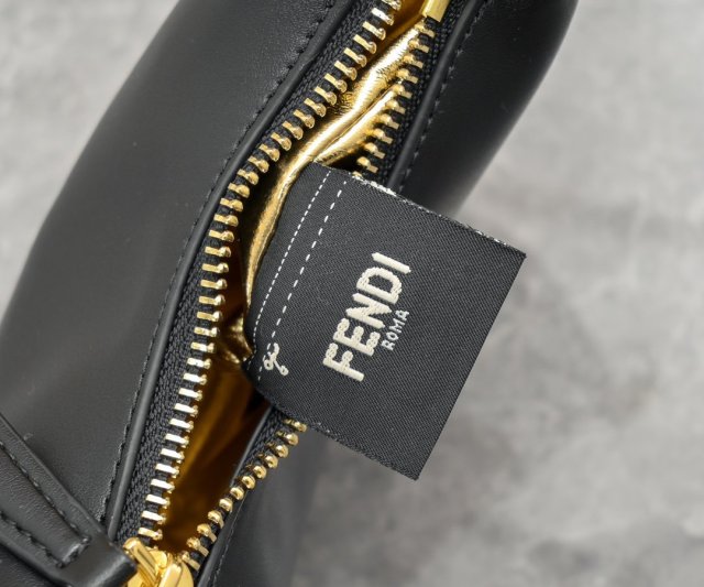 フェンディバッグコピー  定番人気2023新品  FENDI フェンディバッグ0329