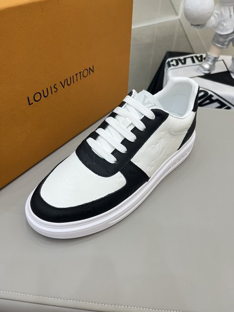 ルイヴィトン靴コピー    定番人気2023新品   Louis Vuitton ルイヴィトン靴0415