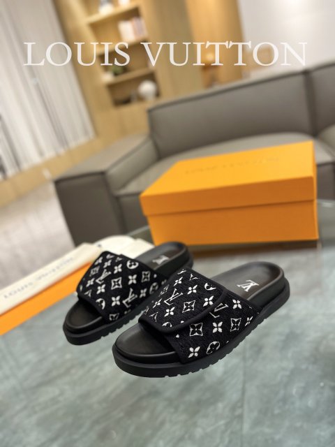 ルイヴィトン靴コピー 4色  男女兼用  定番人気2023新品   Louis Vuitton ルイヴィトン靴0417