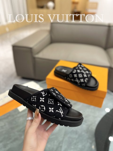 ルイヴィトン靴コピー 4色  男女兼用  定番人気2023新品   Louis Vuitton ルイヴィトン靴0417