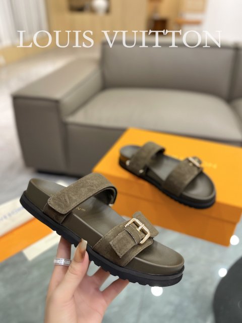ルイヴィトン靴コピー 4色  男女兼用  定番人気2023新品   Louis Vuitton ルイヴィトン靴0416