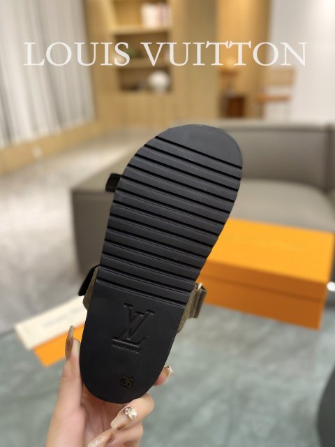 ルイヴィトン靴コピー 4色  男女兼用  定番人気2023新品   Louis Vuitton ルイヴィトン靴0416