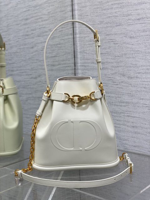 ディオールバッグコピー  2023新品大人気NO.1  DIOR   ディオールバッグ0112