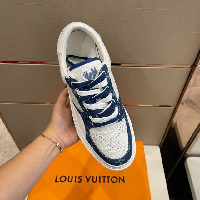 ルイヴィトン靴コピー    定番人気2023新品   Louis Vuitton ルイヴィトン靴0421
