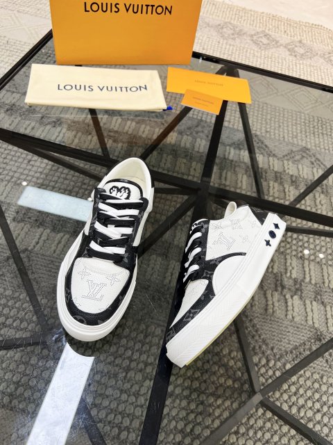 ルイヴィトン靴コピー    定番人気2023新品   Louis Vuitton ルイヴィトン靴0425