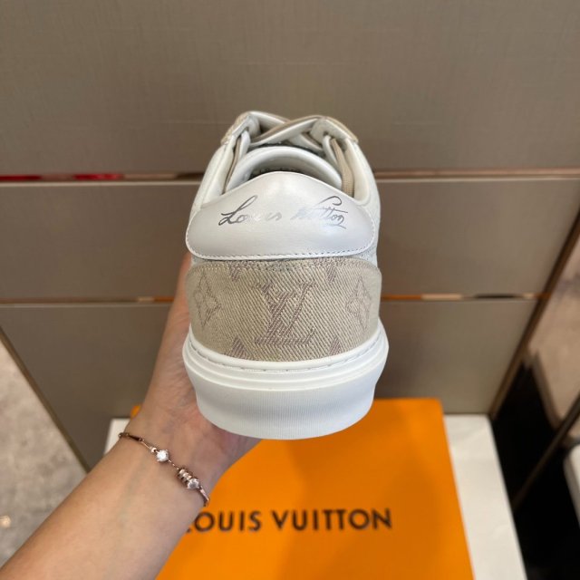 ルイヴィトン靴コピー    定番人気2023新品   Louis Vuitton ルイヴィトン靴0420