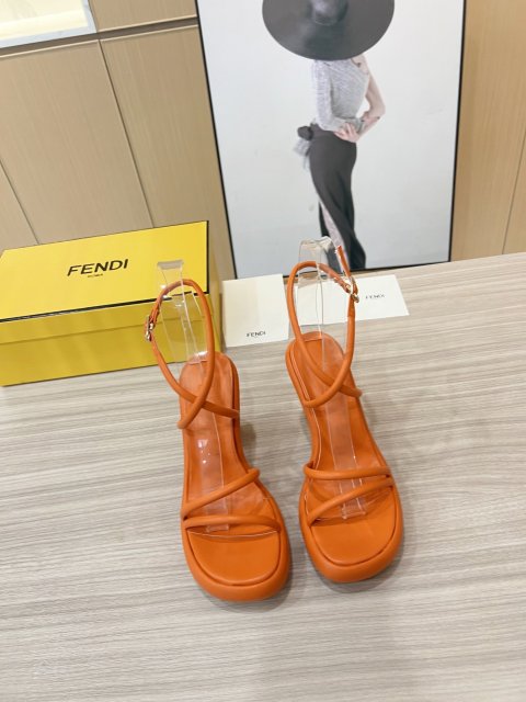 フェンディ靴コピー 高品質 2023新品大人気NO.1  FENDI フェンディ靴0038