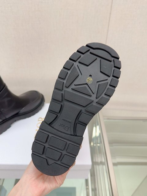 ディオール靴コピー   大人気2023新品   DIOR  ディオール靴0120