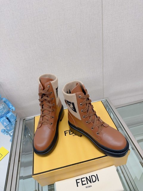 フェンディ靴コピー  2023新品大人気NO.1  FENDI フェンディ靴0043