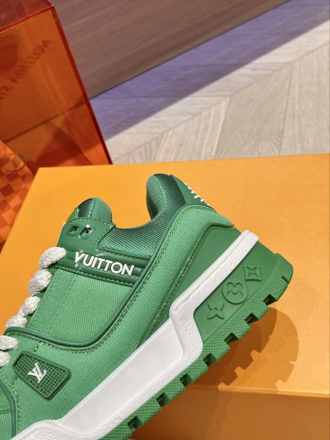 ルイヴィトン靴コピー 男女兼用  大人気2023新品  Louis Vuitton ルイヴィトン靴0424