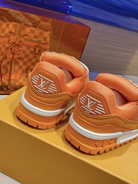 ルイヴィトン靴コピー 男女兼用  大人気2023新品  Louis Vuitton ルイヴィトン靴0423