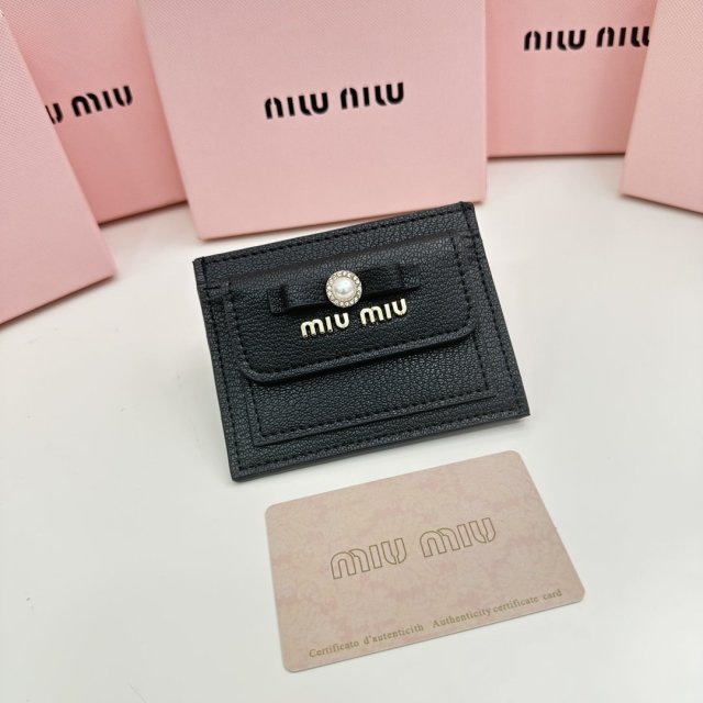 ミュウミュウ財布コピー 2023新品大人気NO.1  MIUMIU  ミュウミュウ財布003