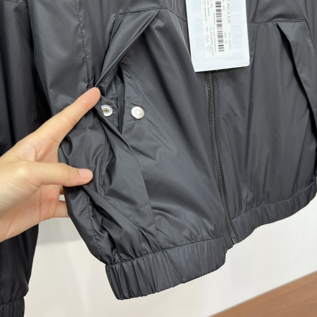 モンクレール服コピー    2023新品大人気NO.1   Moncler  モンクレール服0163