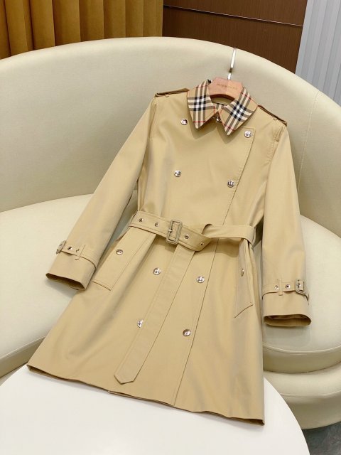 バーバリー服コピー   2023新品大人気NO.1   BURBERRY  バーバリー服0038