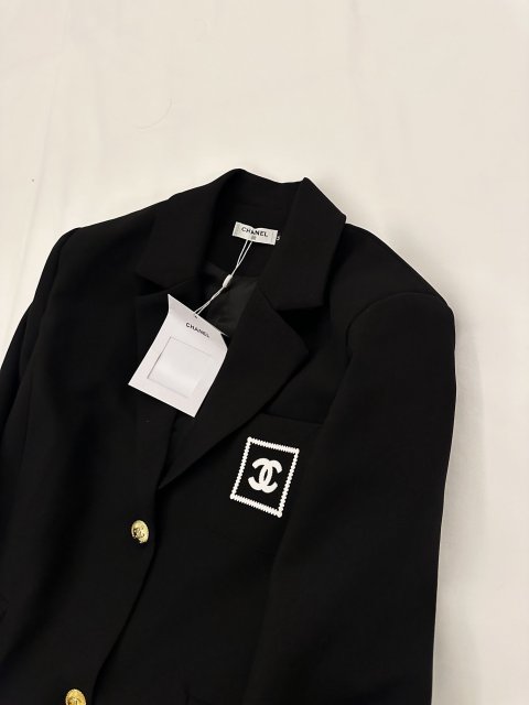 シャネル服コピー  大人気2023新品  CHANEL シャネル服0124