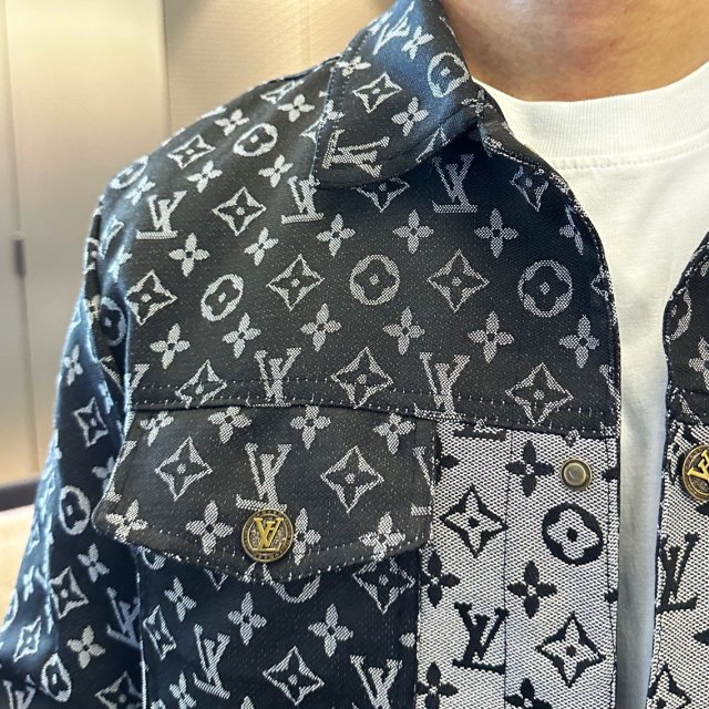 ルイヴィトン服コピー       大人気2023新品   Louis Vuitton ルイヴィトン服0200