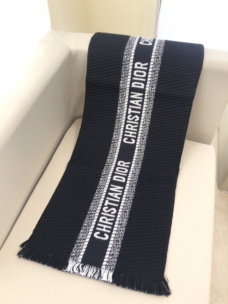 ディオールマフラーコピー 大人気2022新品 DIOR ディオールマフラー0046