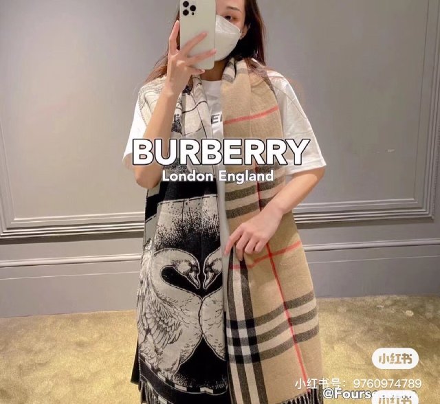 バーバリーマフラーコピー   2023新品大人気NO.1   BURBERRY バーバリーマフラー0074