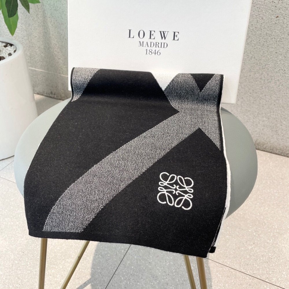 ロエベ マフラーコピー   定番人気2023新品  LOEWE ロエベ マフラー0072
