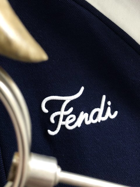 フェンディ服コピー    2023新品大人気NO.1    FENDI フェンディ服0070