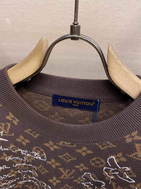 ルイヴィトン服コピー       大人気2023新品   Louis Vuitton ルイヴィトン服0202