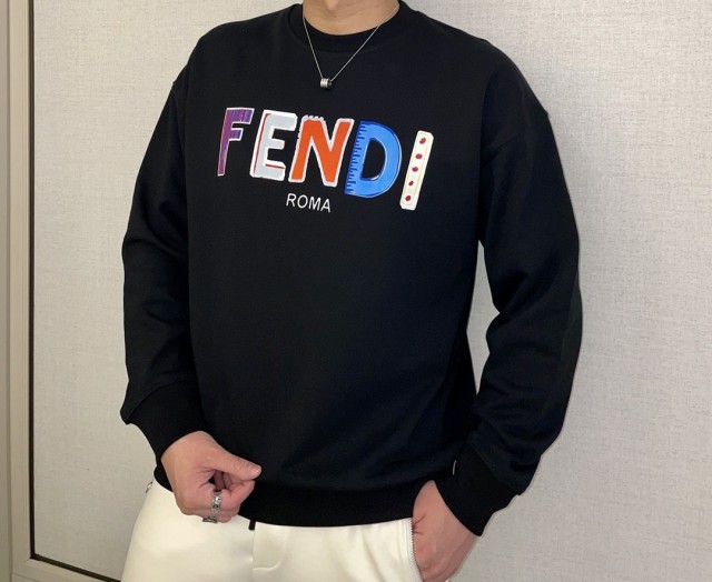 フェンディ服コピー  2色   2023新品大人気NO.1    FENDI フェンディ服0074
