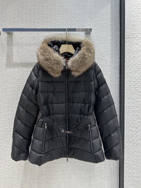 モンクレール服コピー 2023新品大人気NO.1   Moncler  モンクレール服0134