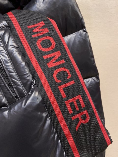 モンクレール服コピー  2色   大人気2023新品   Moncler  モンクレール服0247