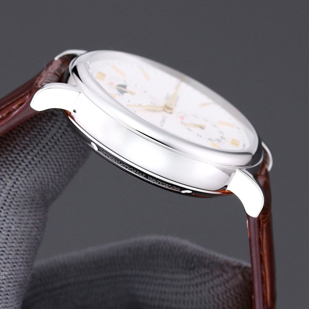 顔だちが絶頂である!  IW544805    IWC時計コピー      IWC  IWC時計0061