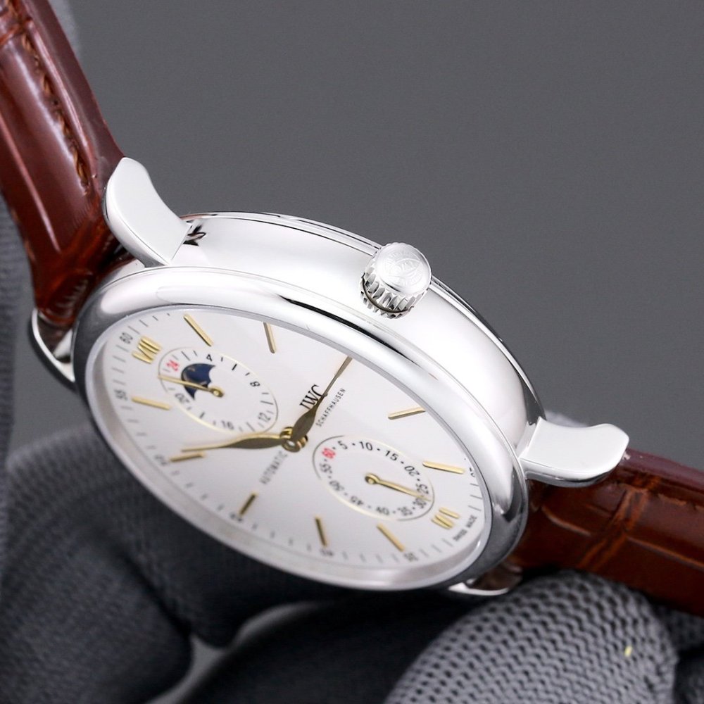 顔だちが絶頂である!  IW544805    IWC時計コピー      IWC  IWC時計0061