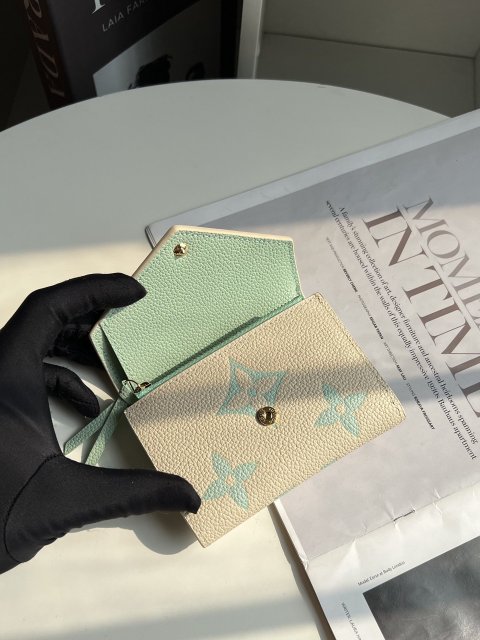 大人気！暖かい！2024新作ルイヴィトン財布コピー  Louis Vuitton ルイヴィトン財布M41938