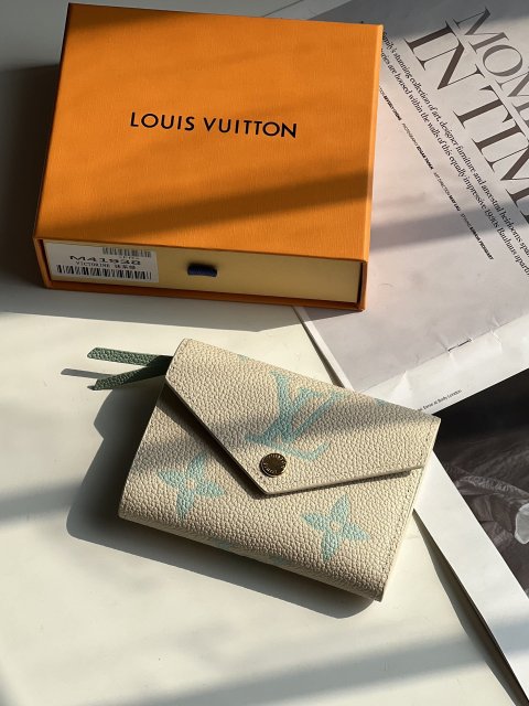 大人気！暖かい！2024新作ルイヴィトン財布コピー  Louis Vuitton ルイヴィトン財布M41938