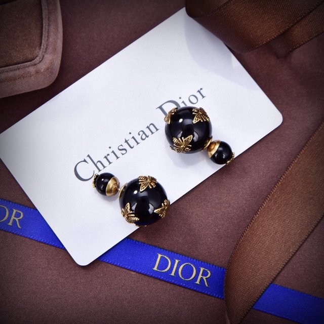 一目惚れ♪ディオールピアスコピー   DIOR   ディオールピアス086