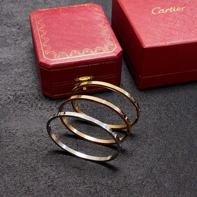 最安値挑戦  カルティエアクセサリーコピー   Cartier  カルティエアクセサリー0061