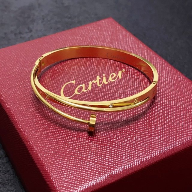 注目度抜群！カルティエアクセサリーコピー 3色 Cartier  カルティエアクセサリー0037