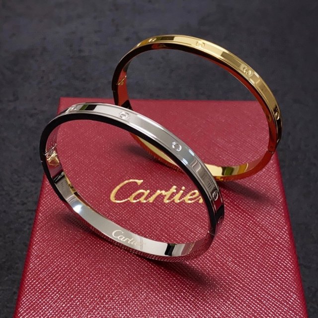 一目惚れ♪ カルティエアクセサリーコピー  2色  Cartier  カルティエアクセサリー0065