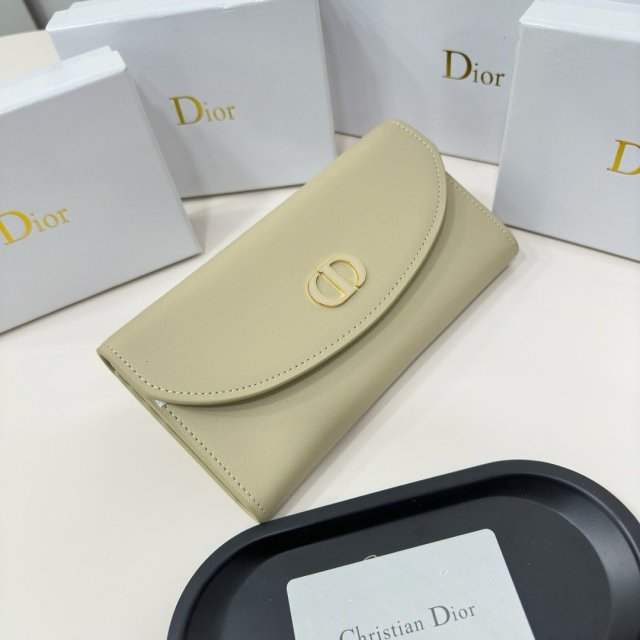 入手困難品！ディオール財布コピー   DIOR   ディオール財布0036